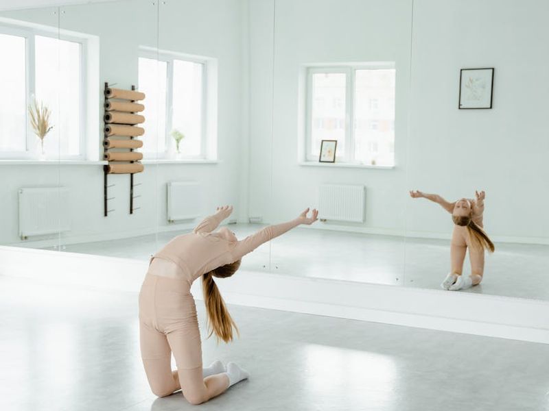 A sequence of movements showing progression in an exercise.